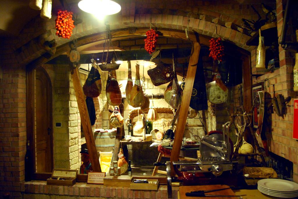 Hotel Ristorante Donato Calvizzano Bagian luar foto