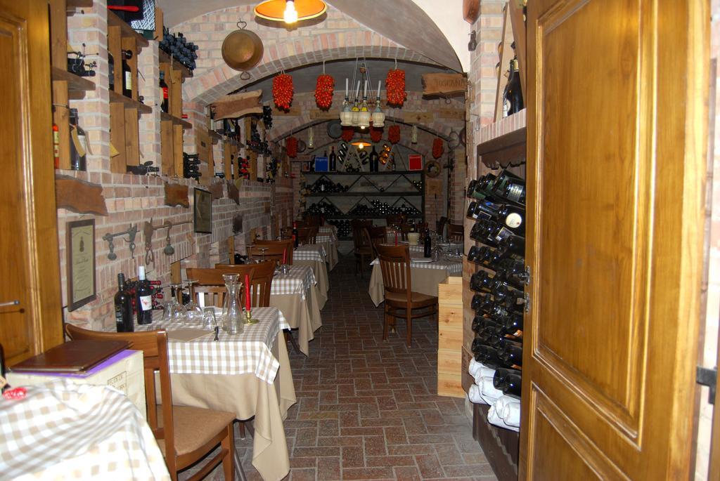 Hotel Ristorante Donato Calvizzano Bagian luar foto