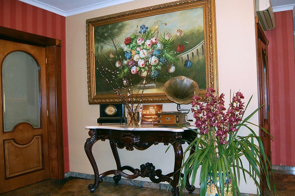 Hotel Ristorante Donato Calvizzano Bagian luar foto