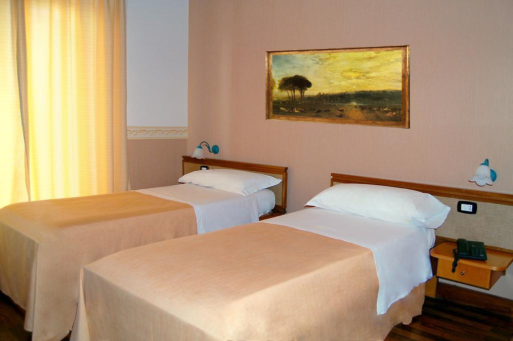 Hotel Ristorante Donato Calvizzano Bagian luar foto